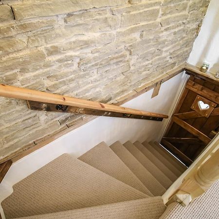 Little Badger Cottage Kirkburton Экстерьер фото